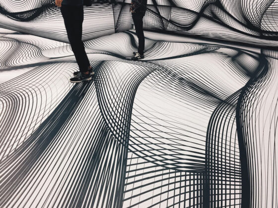 Humans and Machines in uncertainty